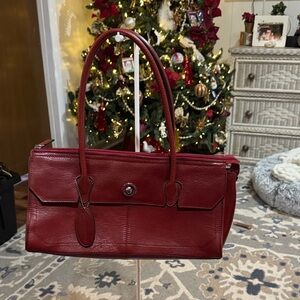 Elegant Vintage Red Wilson Leather Handbag